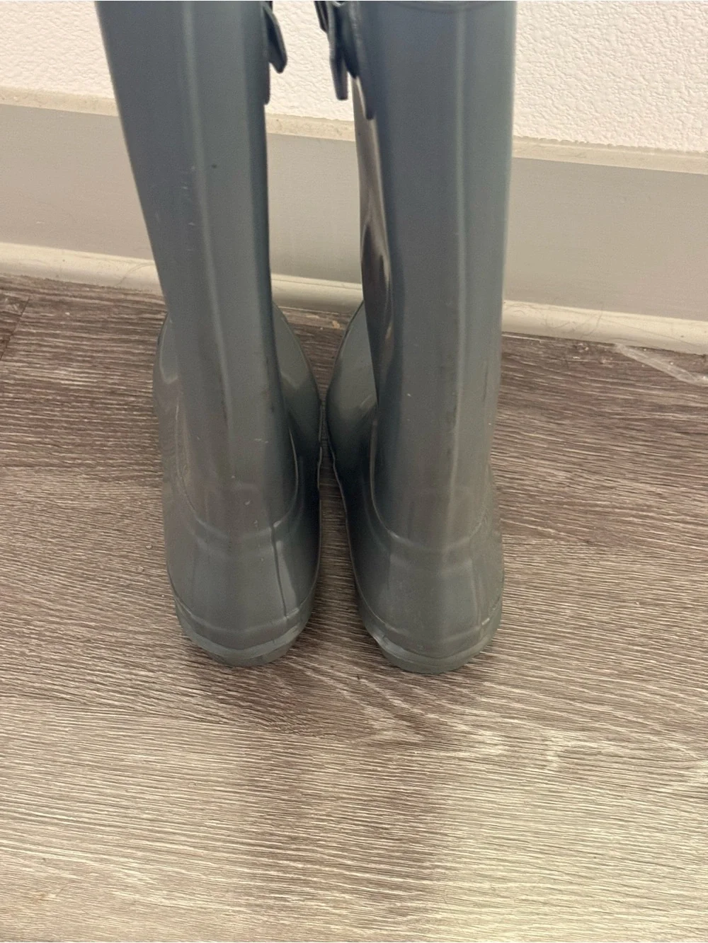Hunter Women’s Tall Rain Boots in Dark Green